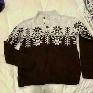 Amongst Others snowflake sweater size L